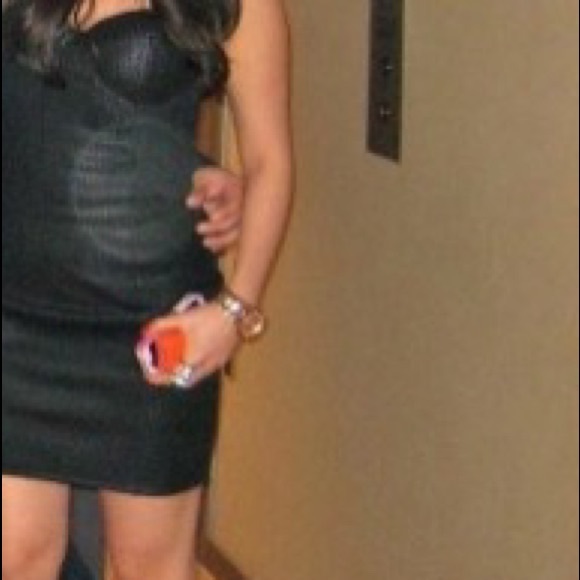 Black cocktail dress - Picture 1 of 3